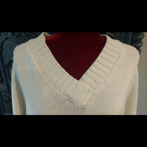 Bundle of 2 Vintage Sweaters - Picture 12 of 16